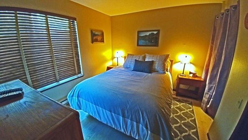 Standard Condos With Free Parking Мамът Лейкс Екстериор снимка